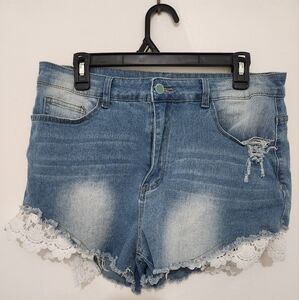Shein Curve Distressed Jean Shorts with Lace Detailing. Size 1X.